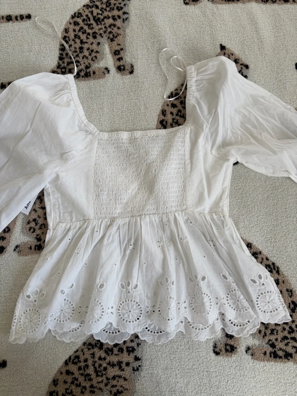 NWT Old Navy Eyelet Coquette Milkmaid Top - Picture 4 of 6